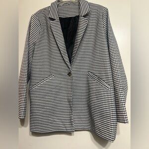 Houndstooth Blazer - Very Gently Worn